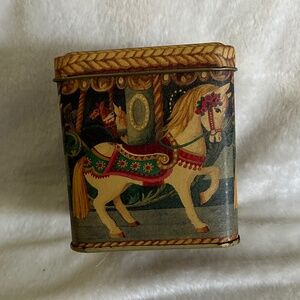 😉Bundle Days😉Vintage 1980s-90s Whimsical Decorative Carousel Horse Tin/Container